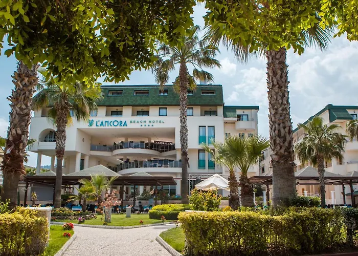 L'Ancora Beach Hotel